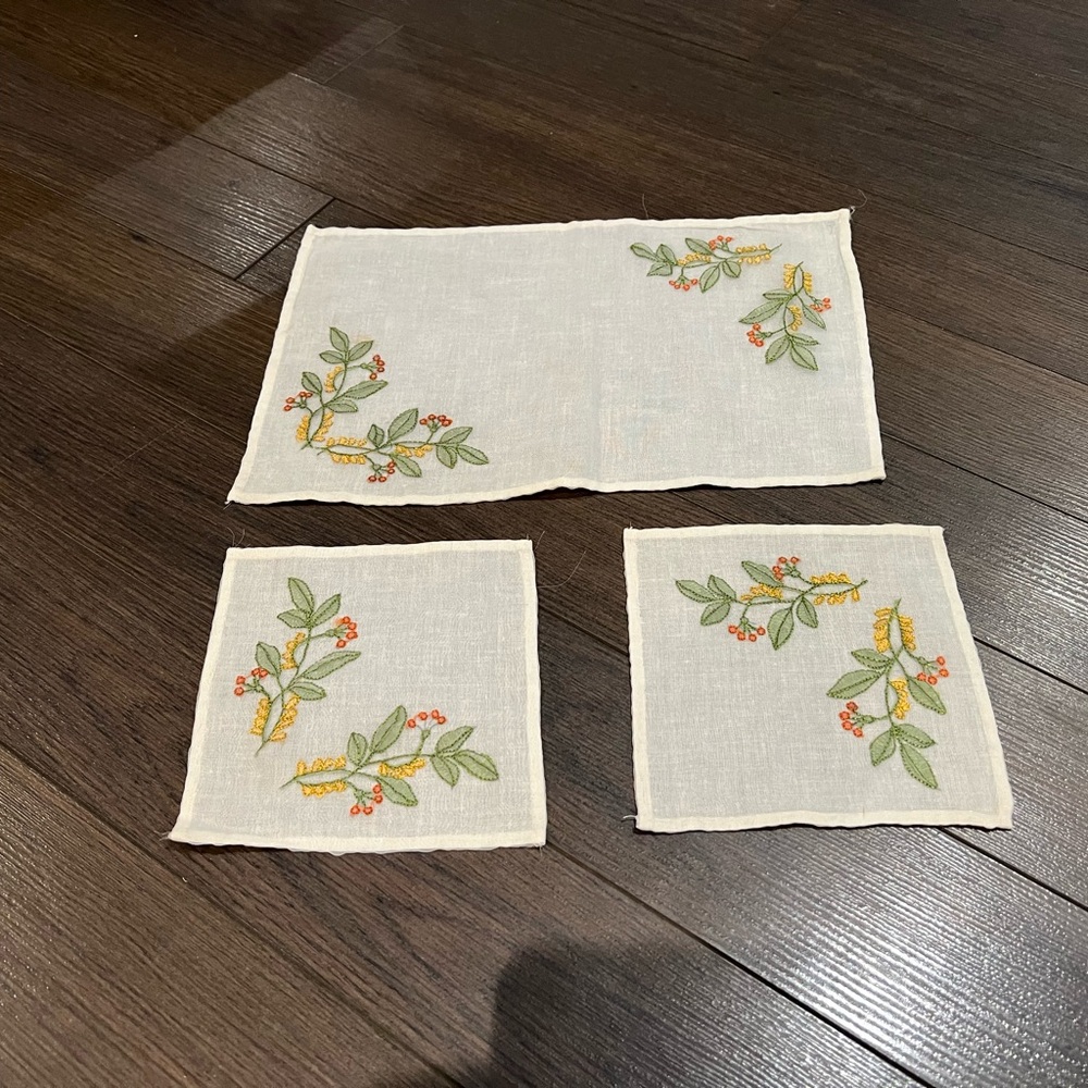 Hand Embroidered doilies set